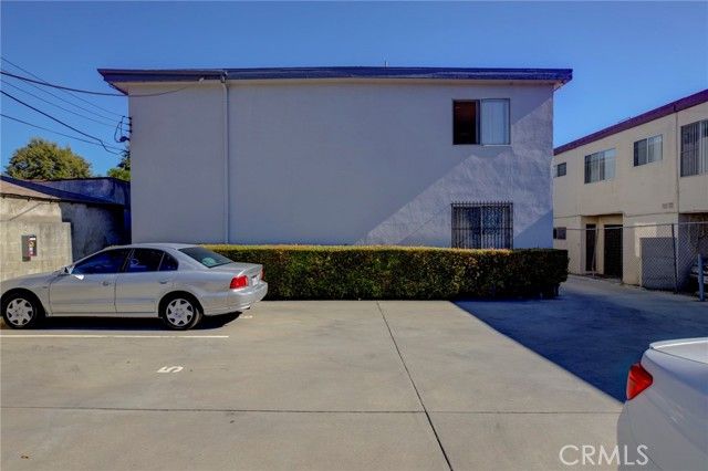 2615 Chariton Street, Los Angeles, CA 90034