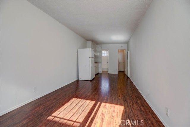 2615 Chariton Street, Los Angeles, CA 90034