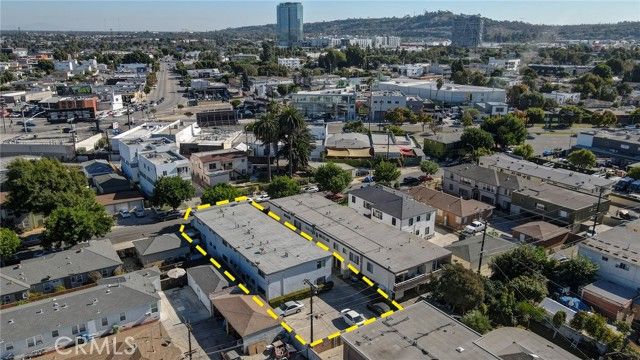 2615 Chariton Street, Los Angeles, CA 90034