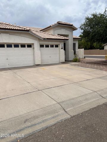 407 W HELENA Drive, Phoenix, AZ 85023