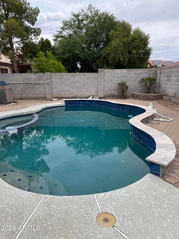 407 W HELENA Drive, Phoenix, AZ 85023