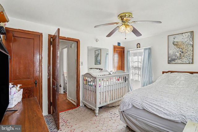 239 LOCUST ST, New Holland, PA 17557