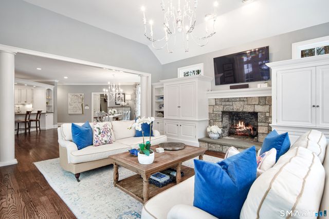 89 Pastures Lane, New Canaan, CT 06840