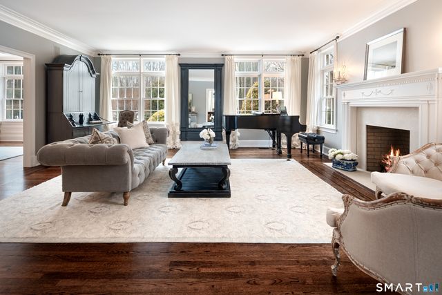 89 Pastures Lane, New Canaan, CT 06840