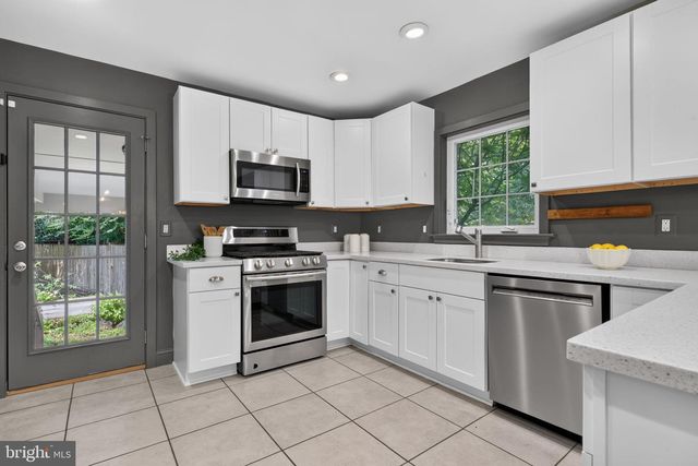 6013 KINGSFORD CT, Bethesda, MD 20817