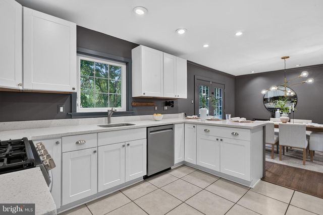 6013 KINGSFORD CT, Bethesda, MD 20817