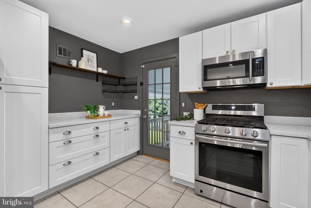6013 KINGSFORD CT, Bethesda, MD 20817