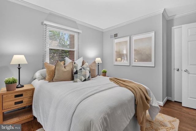 6013 KINGSFORD CT, Bethesda, MD 20817