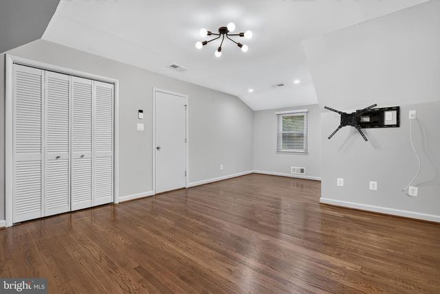 6013 KINGSFORD CT, Bethesda, MD 20817