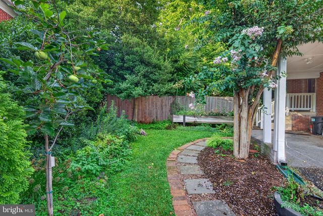 6013 KINGSFORD CT, Bethesda, MD 20817