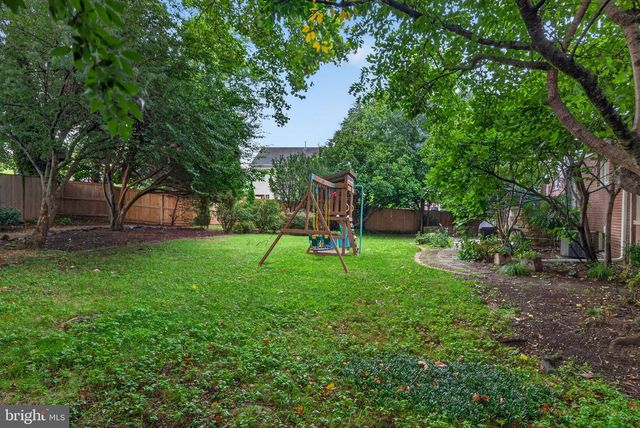 6013 KINGSFORD CT, Bethesda, MD 20817