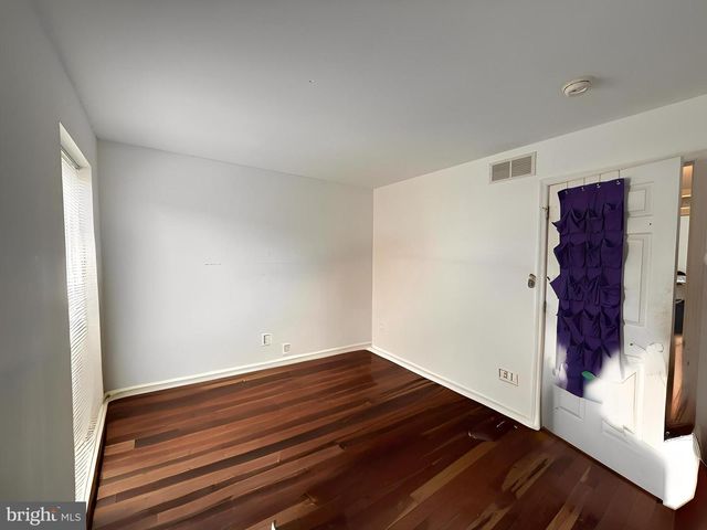 734 S 13TH ST, Philadelphia, PA 19147