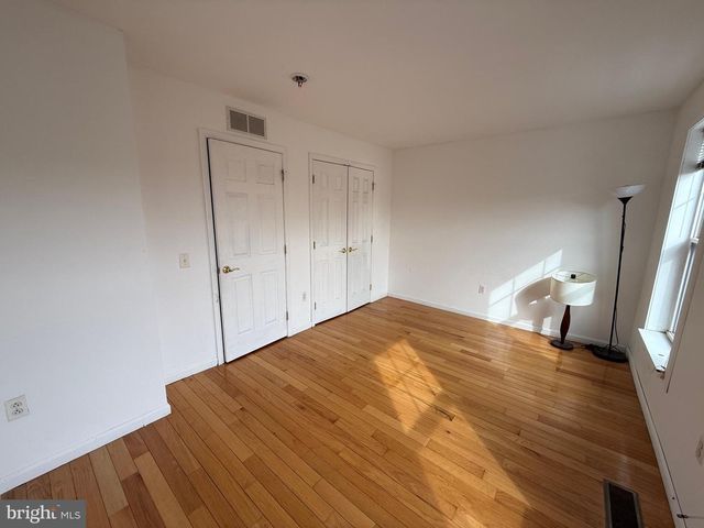 734 S 13TH ST, Philadelphia, PA 19147