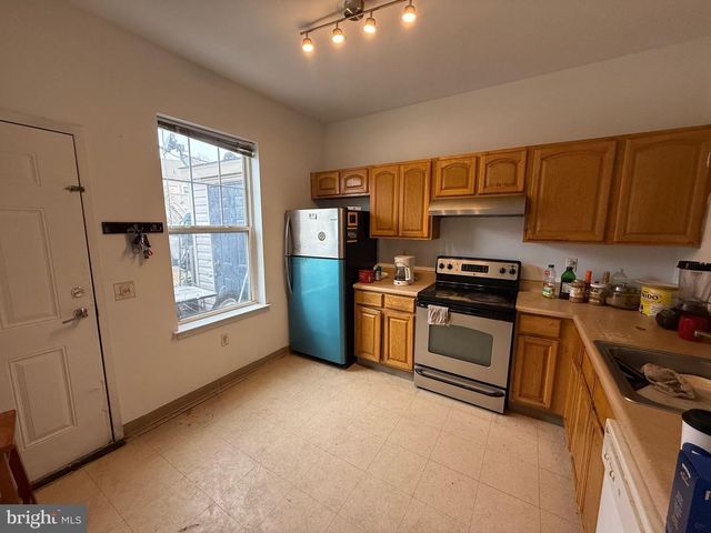 734 S 13TH ST, Philadelphia, PA 19147