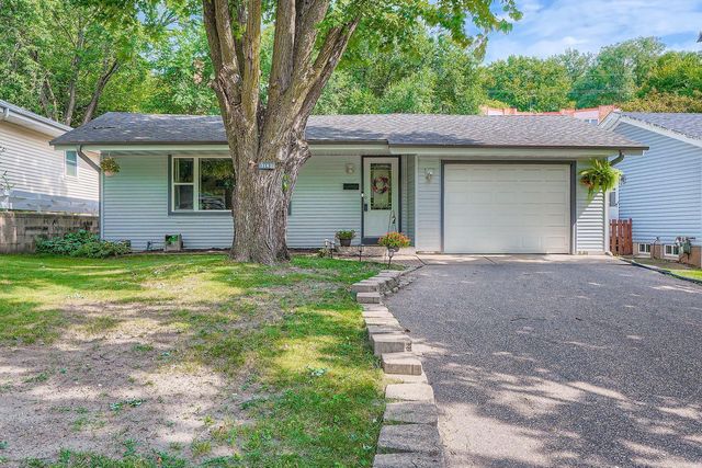 3142 Grimes Avenue N, Robbinsdale, MN 55422