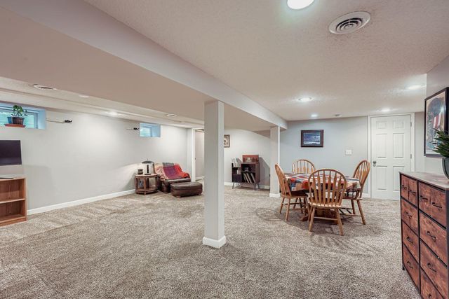 3142 Grimes Avenue N, Robbinsdale, MN 55422