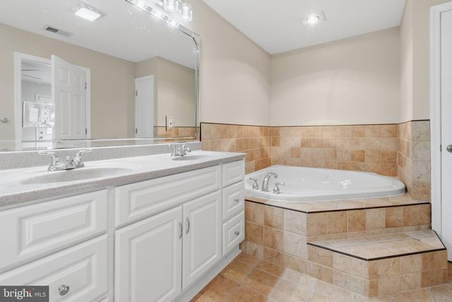 107 BRICK RD, Cherry Hill, NJ 08003