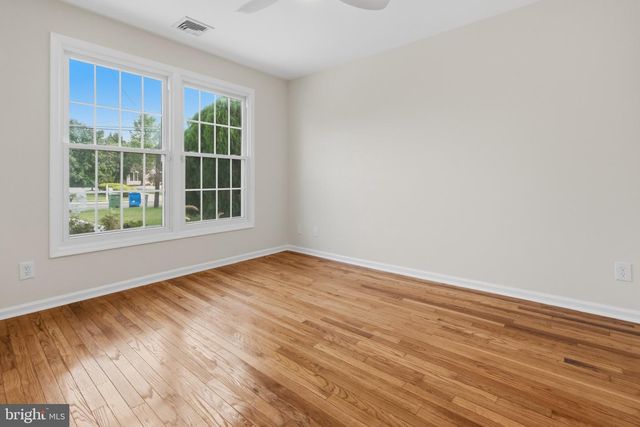 107 BRICK RD, Cherry Hill, NJ 08003