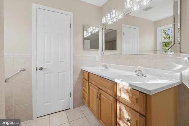 107 BRICK RD, Cherry Hill, NJ 08003