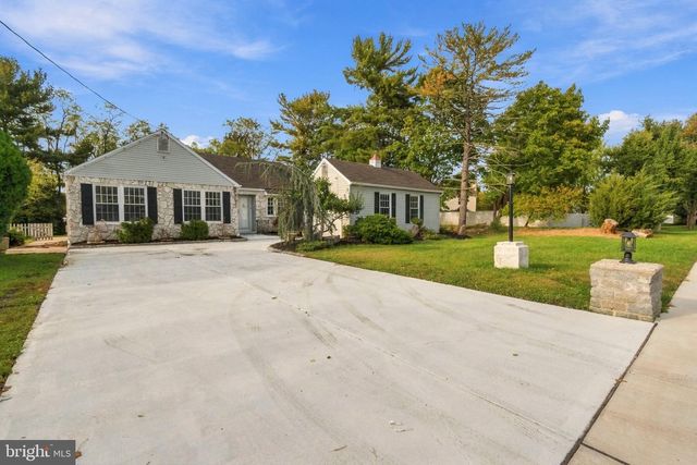 107 BRICK RD, Cherry Hill, NJ 08003