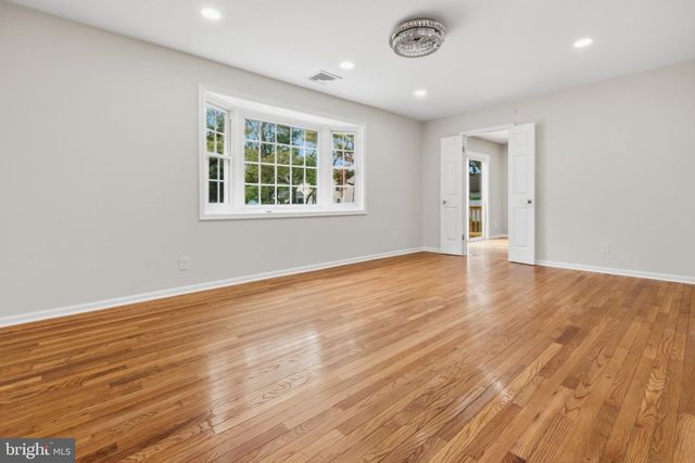 107 BRICK RD, Cherry Hill, NJ 08003