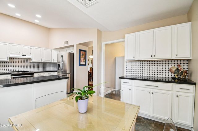 13730 W GREENVIEW Drive, Sun City West, AZ 85375