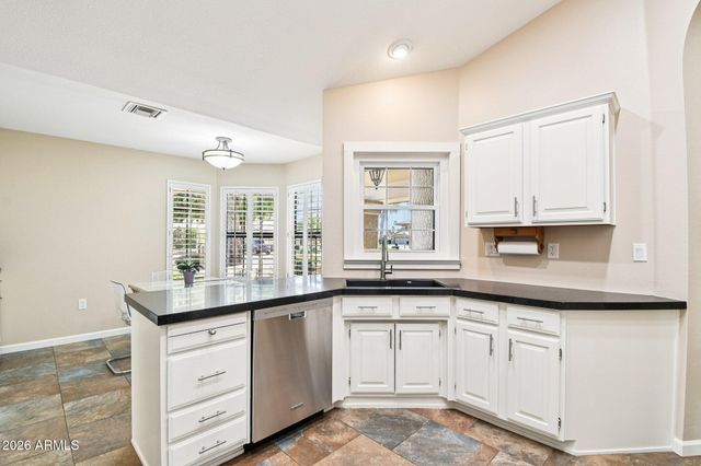 13730 W GREENVIEW Drive, Sun City West, AZ 85375