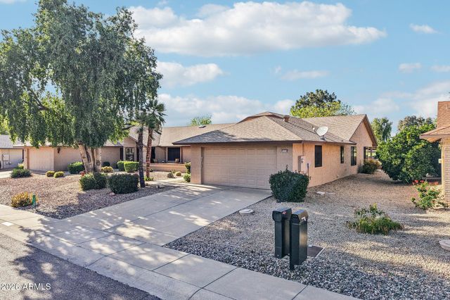 13730 W GREENVIEW Drive, Sun City West, AZ 85375