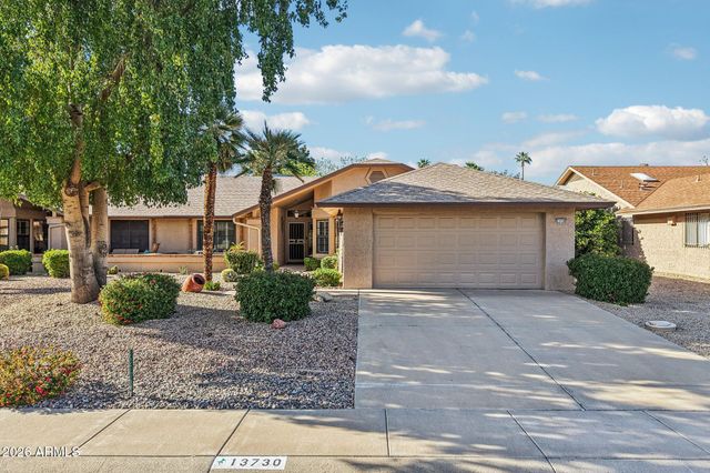 13730 W GREENVIEW Drive, Sun City West, AZ 85375