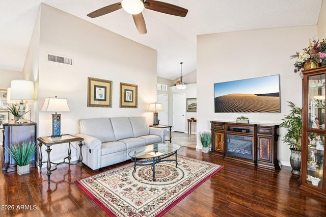 13730 W GREENVIEW Drive, Sun City West, AZ 85375