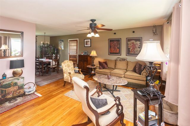 2 Flamingo Drive, Poughkeepsie, NY 12601