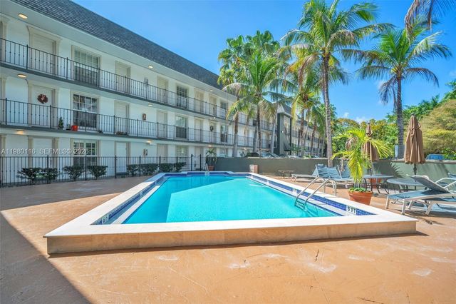 3245 Virginia St 43, Miami, FL 33133