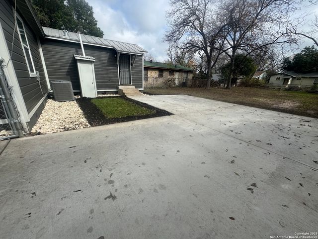 306 Cupples, San Antonio, TX 78237