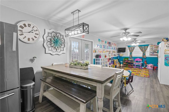 4811 Lilac Lane, Victoria, TX 77904