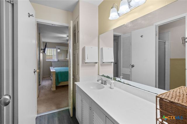 4811 Lilac Lane, Victoria, TX 77904