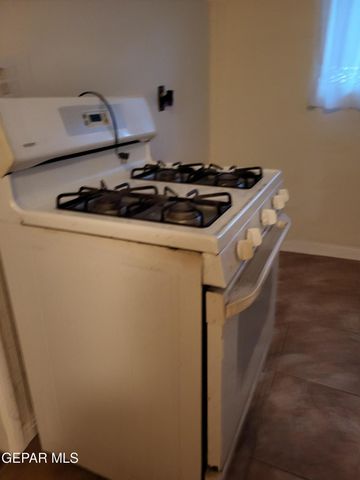 5028 ROYAL Drive, El Paso, TX 79924