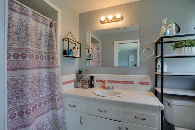 6828 Rosario Ct, Stockton, CA 95207