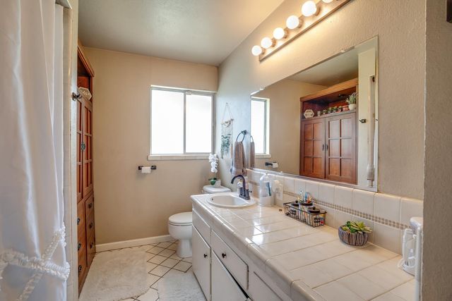 6828 Rosario Ct, Stockton, CA 95207