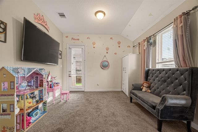 2209 Hidden Meadow Lane, Pearland, TX 77089