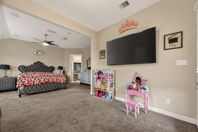 2209 Hidden Meadow Lane, Pearland, TX 77089