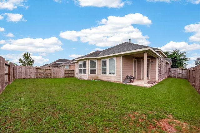 2209 Hidden Meadow Lane, Pearland, TX 77089