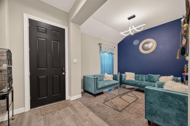 2209 Hidden Meadow Lane, Pearland, TX 77089