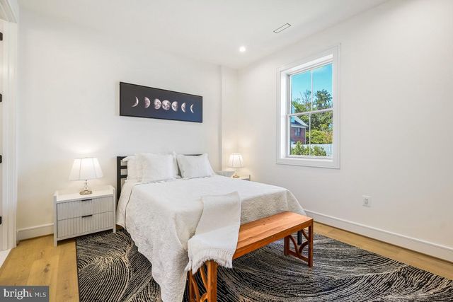 4122 16TH ST NW, Washington, DC 20011