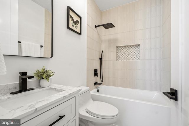 4122 16TH ST NW, Washington, DC 20011