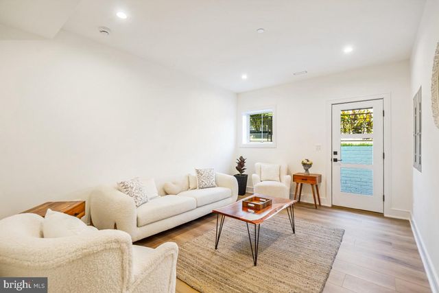 4122 16TH ST NW, Washington, DC 20011