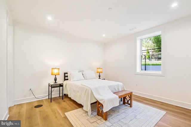 4122 16TH ST NW, Washington, DC 20011