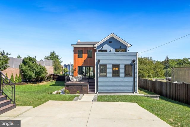 4122 16TH ST NW, Washington, DC 20011