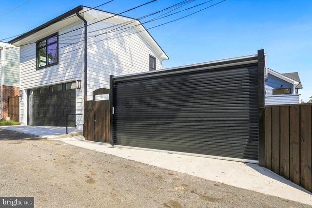 4122 16TH ST NW, Washington, DC 20011