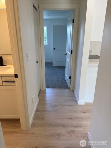 7828 E Jessica Way, Port Orchard, WA 98366