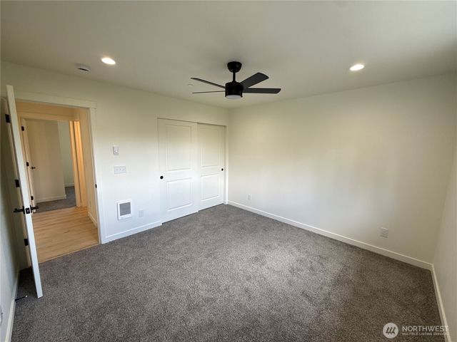 7828 E Jessica Way, Port Orchard, WA 98366